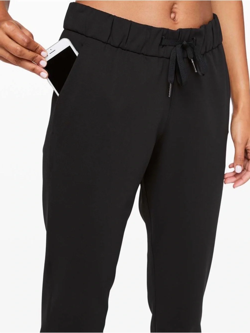 Lululemon On the Fly 7/8 pants, black size 6